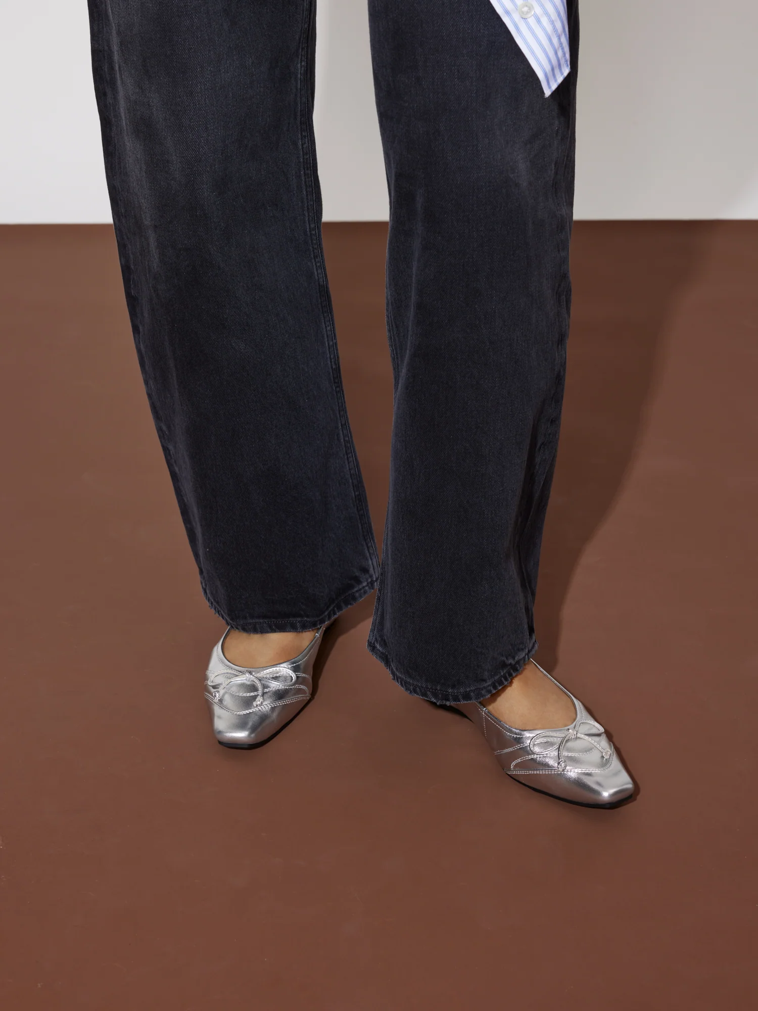 Iridelle Bow Leather Flats - Image 2