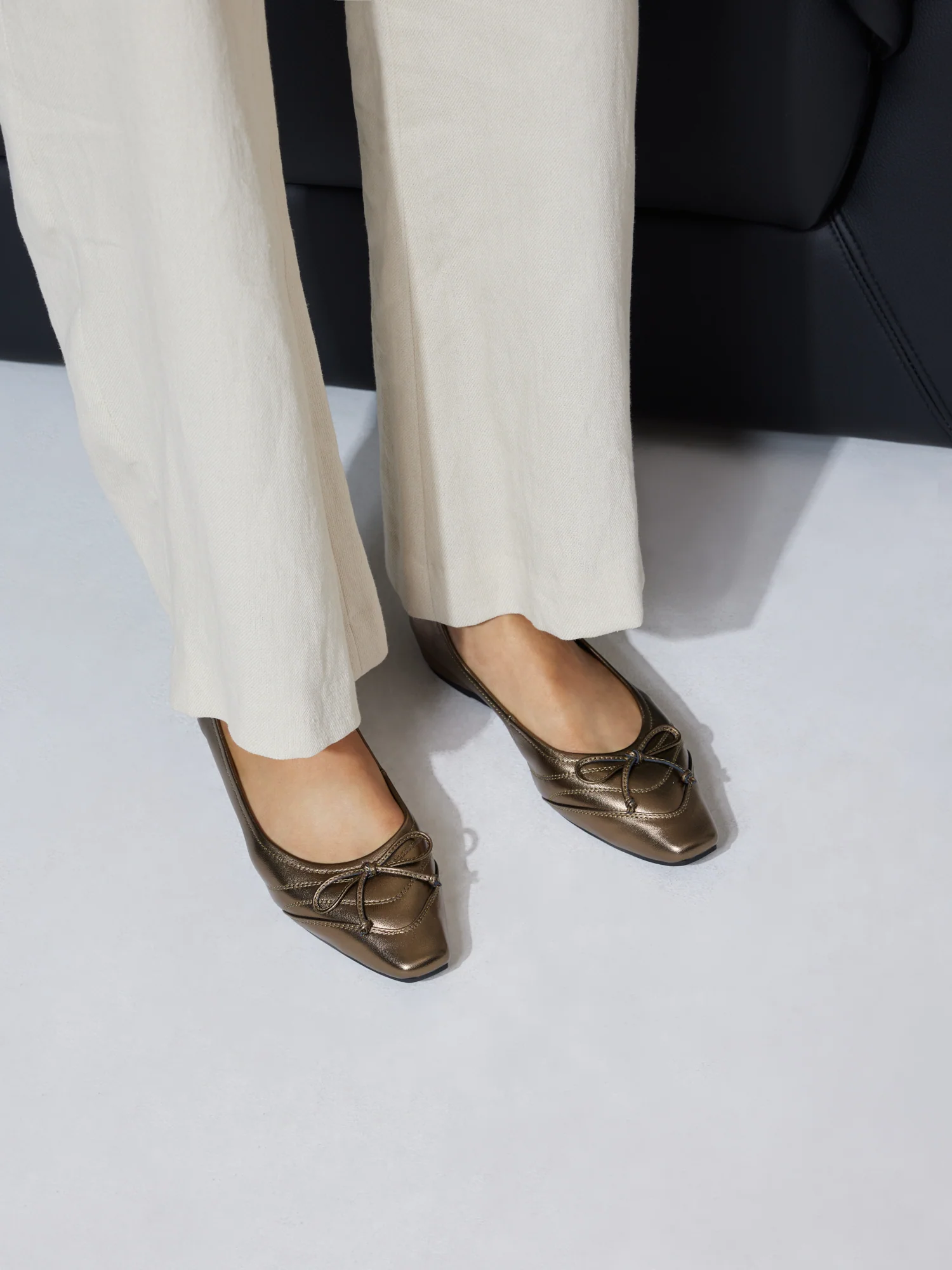 Iridelle Bow Leather Flats - Image 9