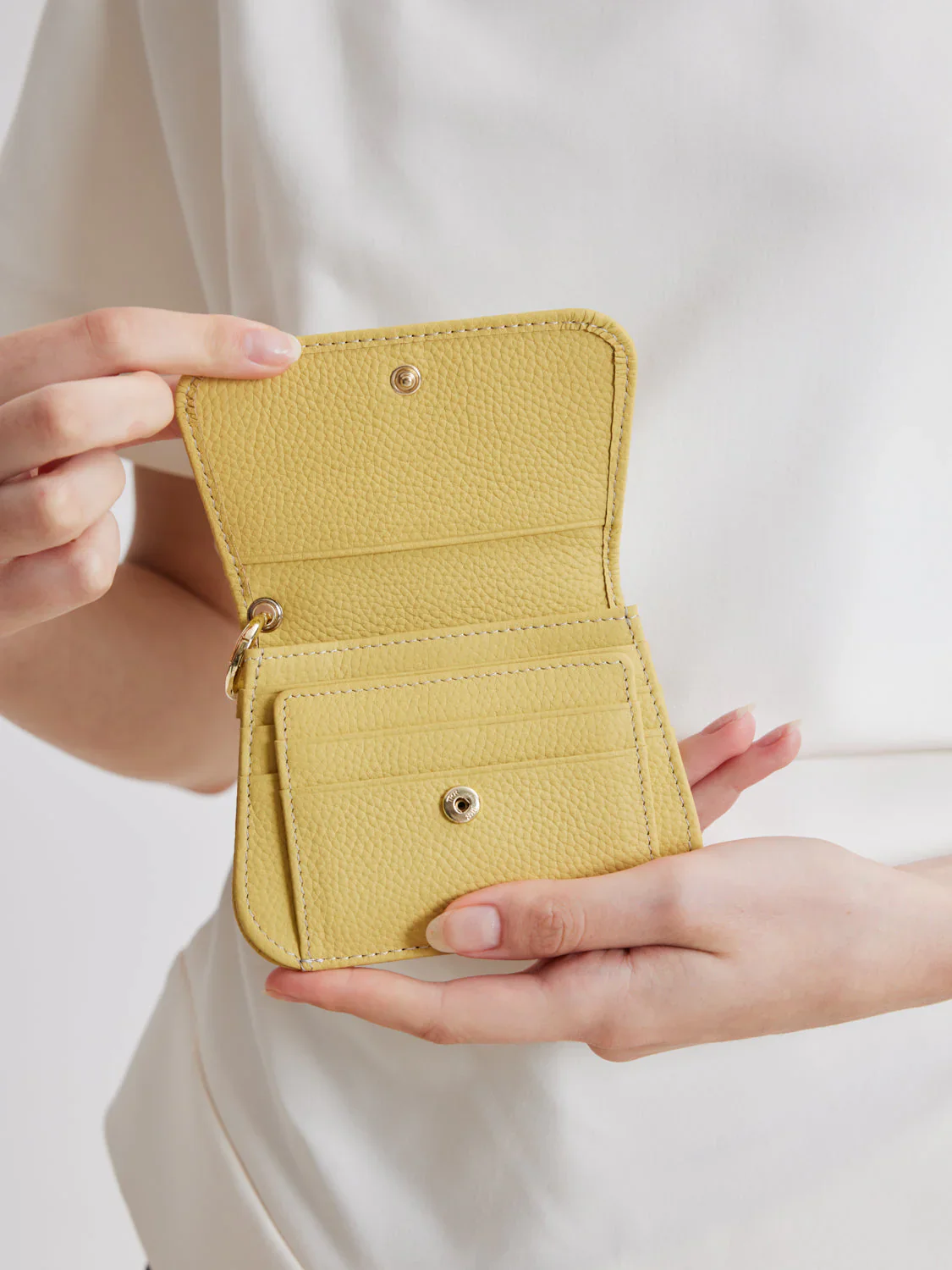 Valeria Compact Wallet - Image 6