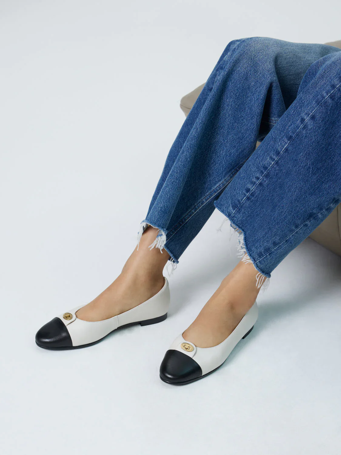 Vowen Cap Toe Leather Flats - Image 10