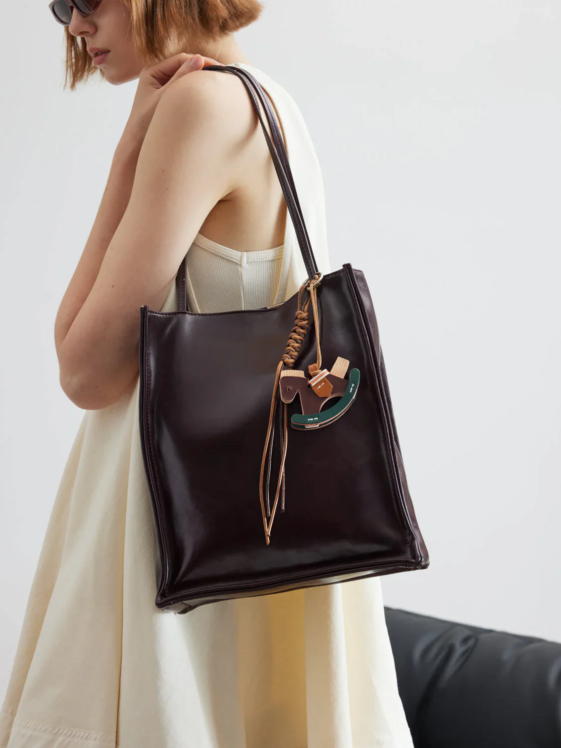 Fionarissa Leather Tote - Image 8