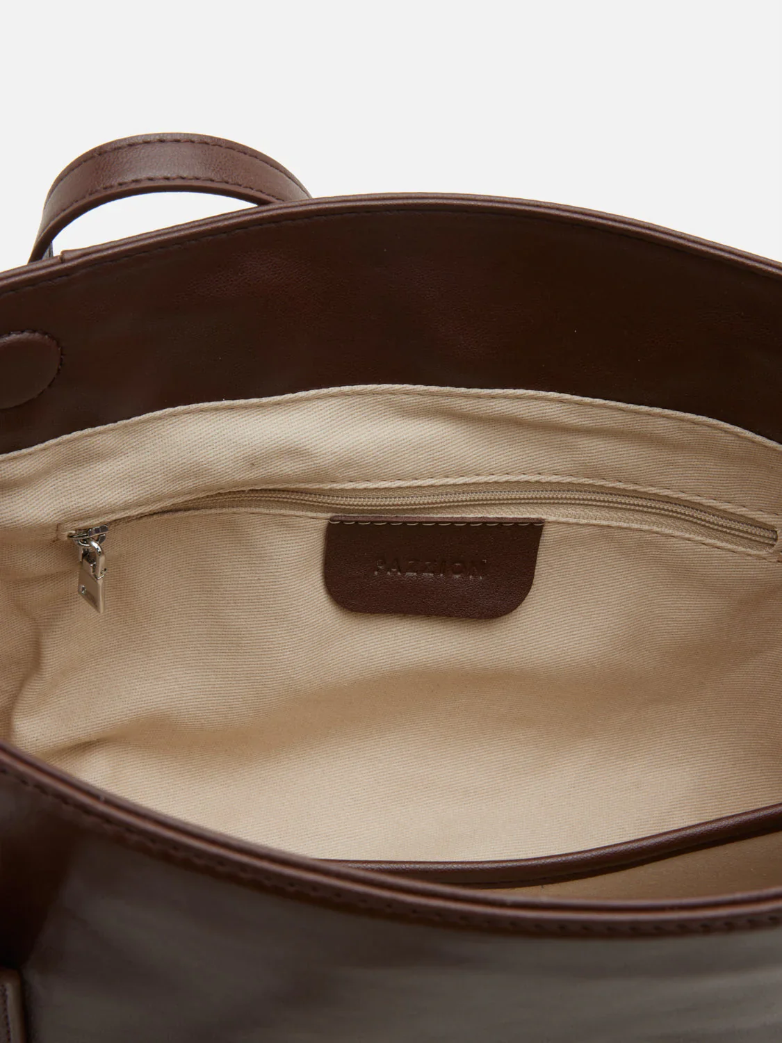 Kyravelle Leather Shoulder Bag - Image 6
