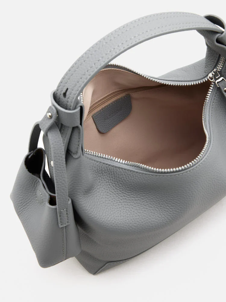 Giovanna Slouchy Leather Shoulder Bag - Image 6
